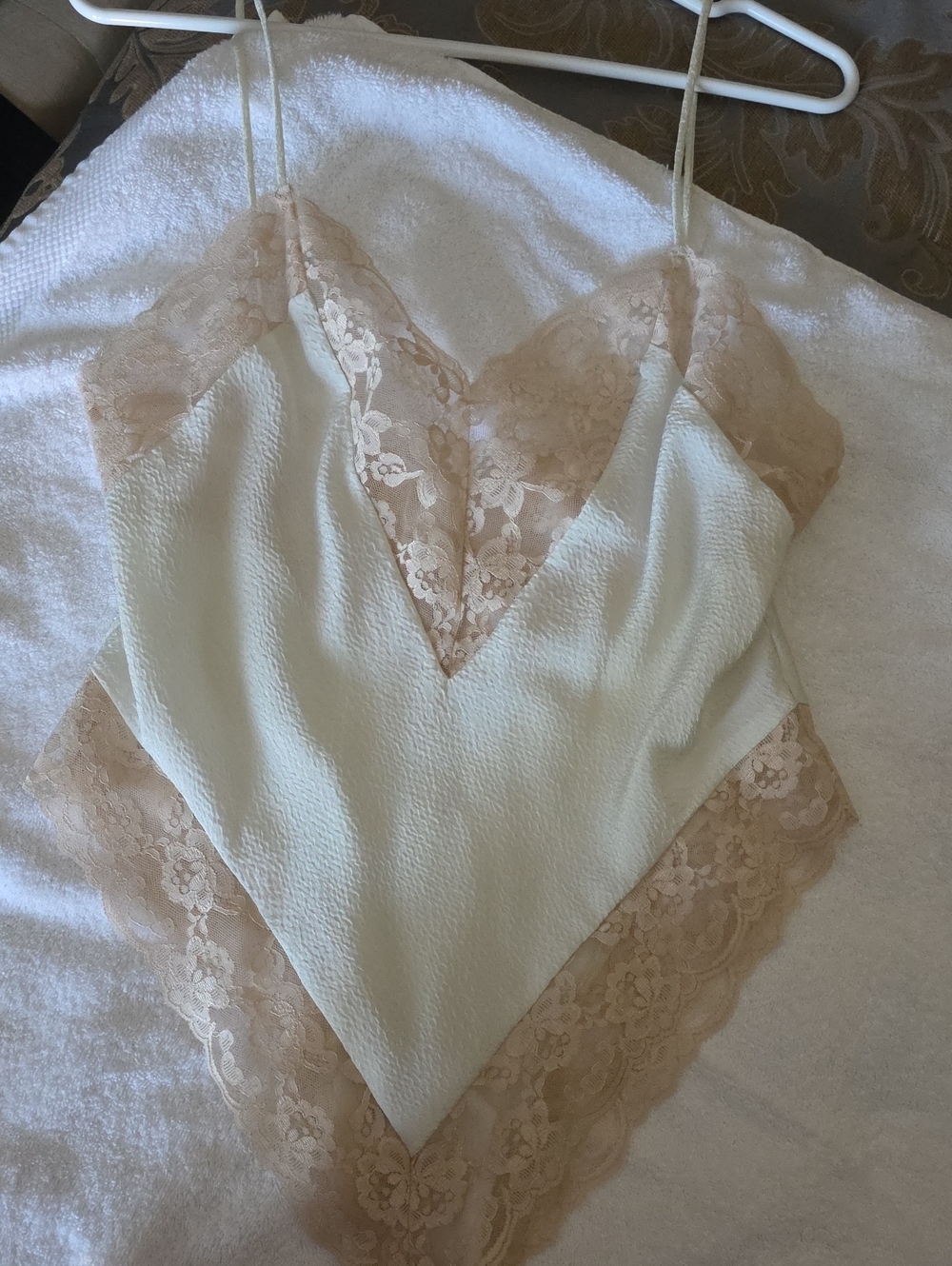 Victoria's Secret Cream Lace Camisole